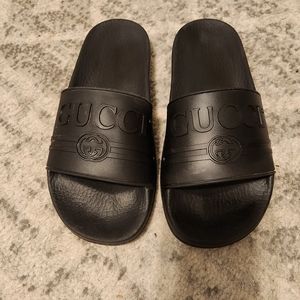 GUCCI slide sandals. Authentic! Black size 37.5